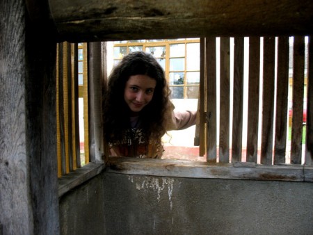 Átnézve a kút fölött